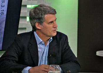 La dura respuesta de Alfonso Prat-Gay a Martín Guzmán por la deuda