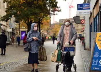 Se agravó el brote de coronavirus en Europa y varios países anunciaron cifras récord