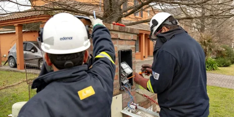 El ENRE rechazó las cifras presentadas por Edesur y Edenor en la audiencia pública