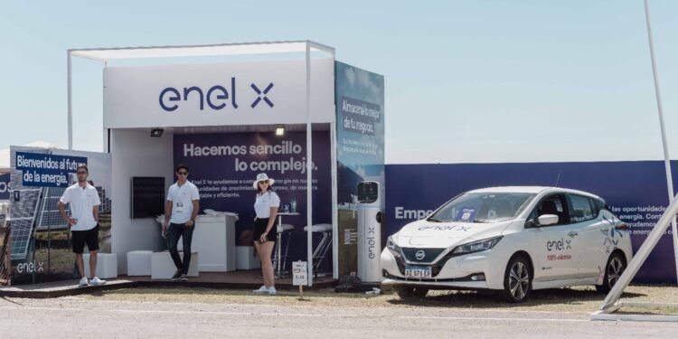 ENEL X PARTICIPA EN EXPOAGRO CON SOLUCIONES DE ENERGÍAS LIMPIAS PARA EL CAMPO