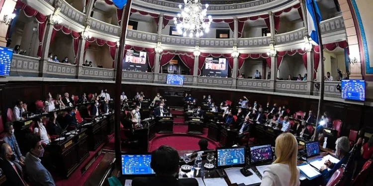 El Senado bonaerense aprobó una ley de emergencia económica para empresas recuperadas
