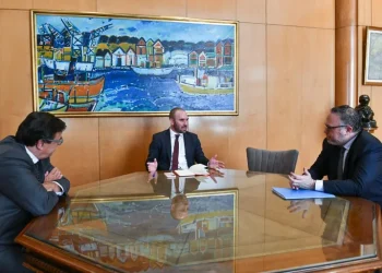 ¿La economía vuela?: el Gobierno festeja los datos de abril, pero el acuerdo con el FMI obligará a un frenazo