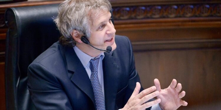 Felipe Miguel defendió la prohibición de lenguaje inclusivo en las escuelas porteñas