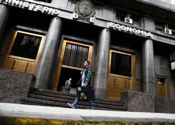 Nueva distorsión en el mercado de deuda en pesos: el Estado es el principal acreedor de sí mismo