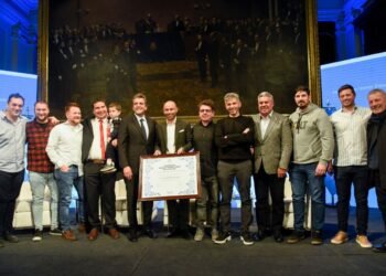 Javier Mascherano fue distinguido con la mención “Juan Bautista Alberdi” en la Cámara de Diputados