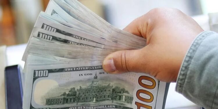 Expectativa por las medidas cambiarias que define el equipo económico para pasar la primavera