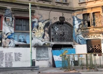 Presentan un proyecto para expropiar el edificio donde funcionó Cromañón y convertirlo en un espacio de memoria