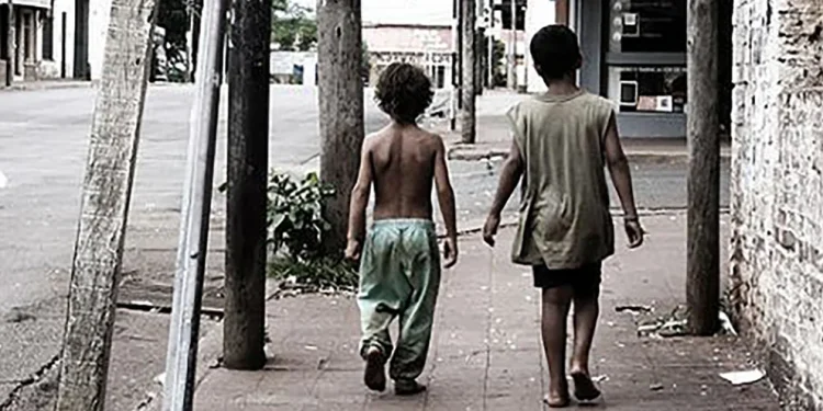 En la última década, la pobreza en la Argentina empeoró más que en el resto de América Latina