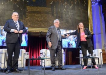 Diputados reconoció a Héctor Recalde con la mención de Honor “Juan Bautista Alberdi”