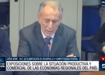 Funcionarios y productores expusieron sobre la situación de las economías regionales