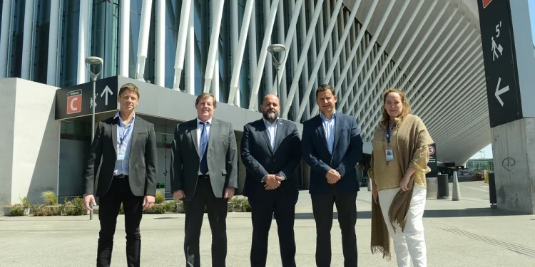 El aeropuerto de Ezeiza será abastecido casi en su totalidad por energía renovable a partir de 2023