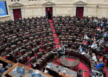 El oficialismo no logró quórum, pero Cecilia Moreau igual seguirá siendo presidenta de la Cámara de Diputados