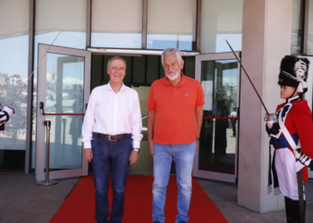 Juan Schiaretti recibió a Alberto Rodríguez Saá a horas de lanzar su espacio “anti grieta”