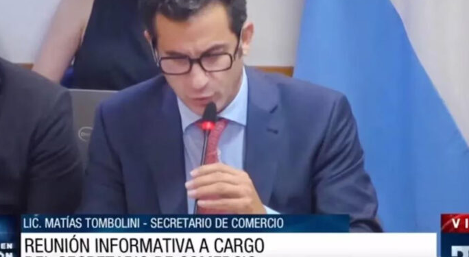 El secretario de comercio, Matías Tombolini, expuso en diputados