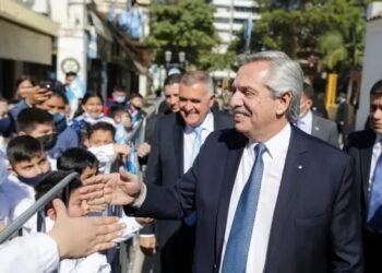 Pese a la tensión con el kirchnerismo, Alberto Fernández acelera su agenda electoral: viaje a Tucumán, cena con intendentes y reunión con gobernadores