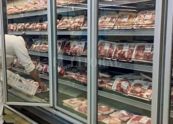 En enero, la Argentina se ubicó entre los 3 países de mayor inflación mensual y con el dato de febrero llegaría a un aumento anual de 3 dígitos