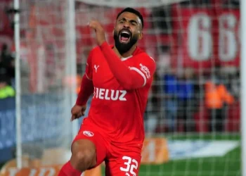 El Rojo venció al Globo en una de las finales por el descenso