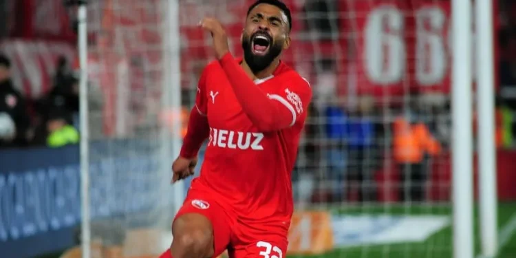 El Rojo venció al Globo en una de las finales por el descenso