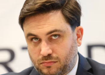 Ramiro Marra criticó la renuncia voluntaria de subsidios al transporte promovida por el Gobierno: “Es un acto de populismo barato, es patético”