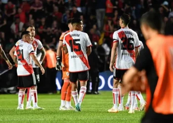 River no pudo ante Colón en el Cementerio de los Elefantes