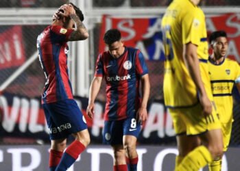 San Lorenzo y Boca empataron 1-1 en un final caliente