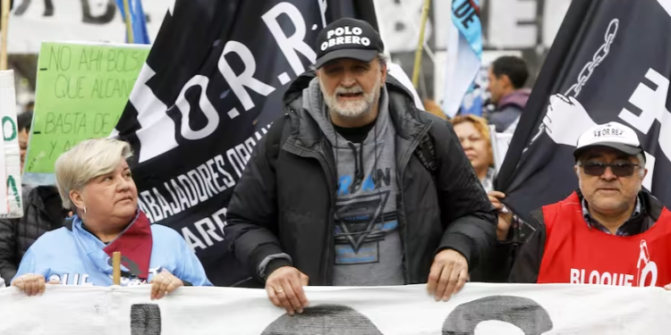 El Gobierno confirmó la cadena nacional de Milei para las 21 y apuntó contra el Polo Obrero