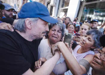El liderazgo de Máximo Kirchner en el PJ bonaerense es resistido y ya hay dirigentes que impulsan a Axel Kicillof