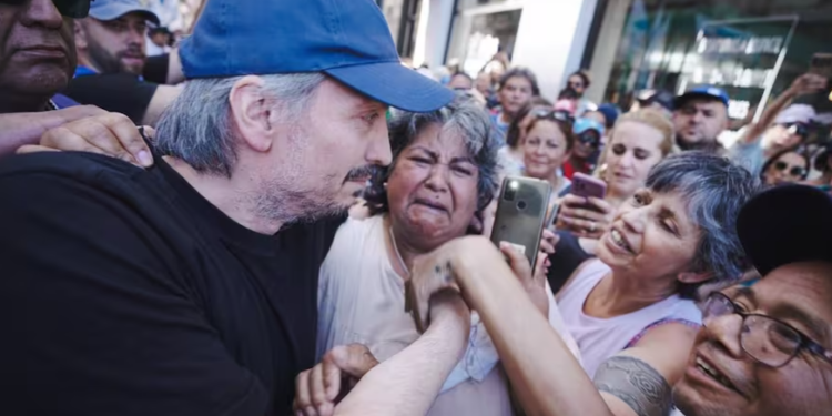 El liderazgo de Máximo Kirchner en el PJ bonaerense es resistido y ya hay dirigentes que impulsan a Axel Kicillof