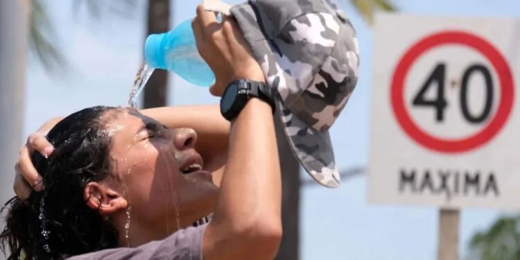 Alerta por el calor extremo en 20 provincias