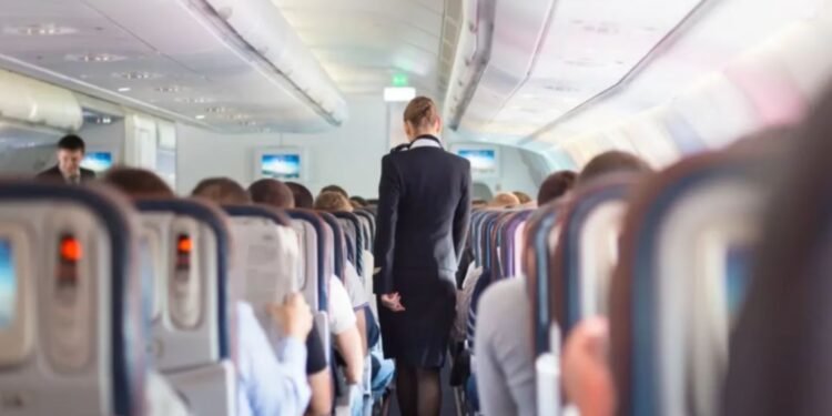 Mañana habrá paro nacional de aerolíneas comerciales