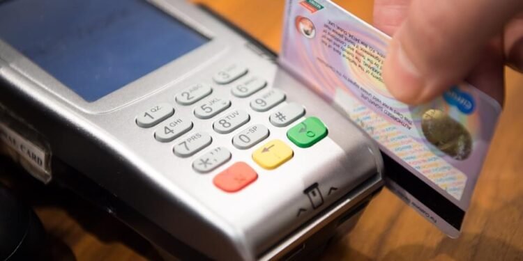 Pagos con tarjeta de crédito y débito: el Gobierno presentará un proyecto para evitar fraudes