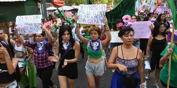 8M: las mujeres marchan contra el ajuste y para defender los derechos conquistados