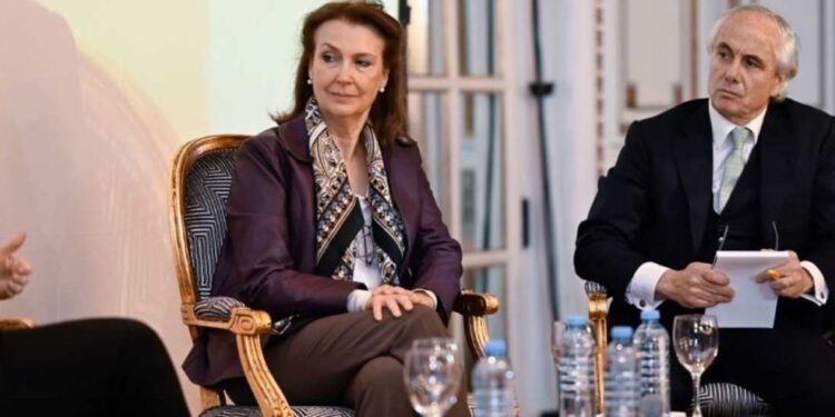 Malvinas: la embajadora británica fue citada a la Cancillería