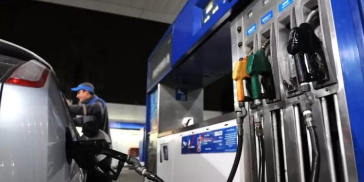 La nafta y el gasoil aumentarán este fin de semana extra largo