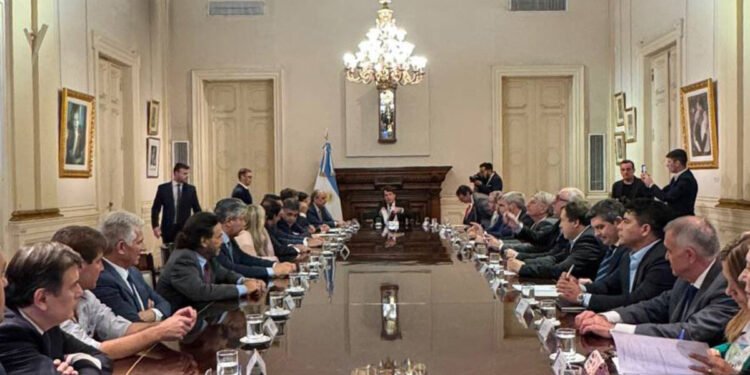 El futuro del impuesto a las Ganancias divide a los gobernadores: las tres posturas para negociar con la Casa Rosada