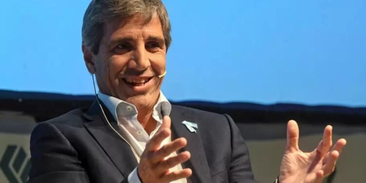 El equipo económico viaja a Estados Unidos para buscar alianzas