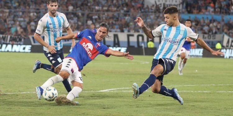 Racing va por la punta en Victoria ante Tigre