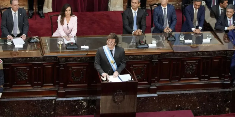 El Consejo de Mayo: la junta que quiere armar el Gobierno para sumar puntos al pacto