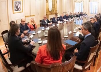 El Gobierno les transfirió más de $10 mil millones a siete gobernadores aliados en lo que va del 2024