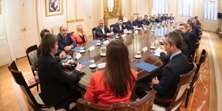 El Gobierno les transfirió más de $10 mil millones a siete gobernadores aliados en lo que va del 2024