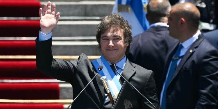 Milei fue elogiado por el banco más grande de Estados Unidos