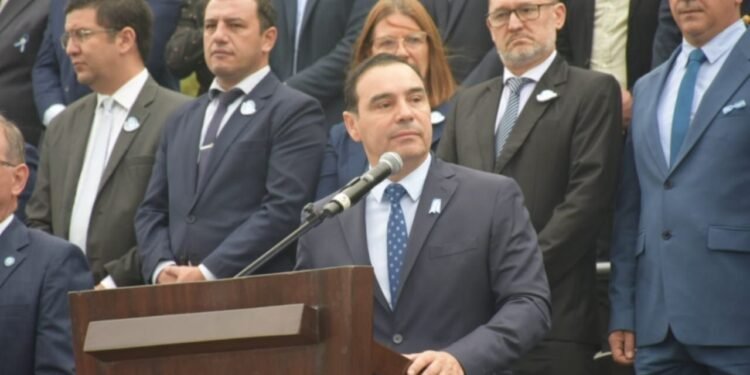 El gobernador de Corrientes anunció que Loan ya no se encuentra en su provincia