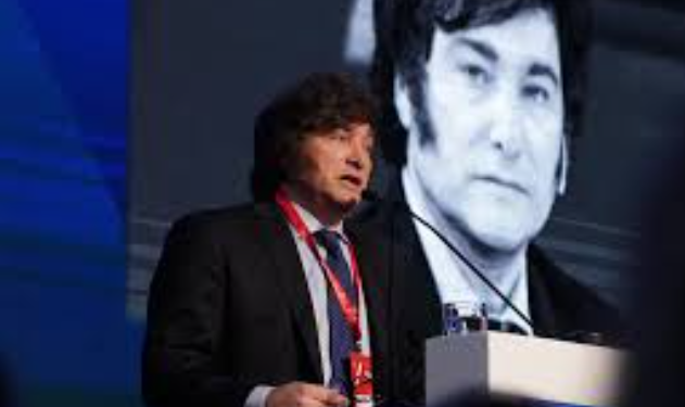 Javier Milei volvió al país y enfrentará una agenda recargada