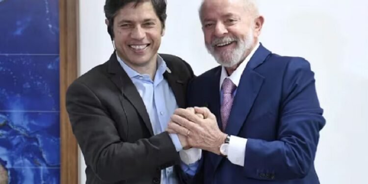 Kicillof visitó a Lula en su gabinete
