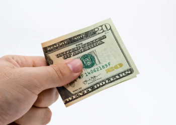 El mercado de dólar futuro prevé que seguirá el cepo en el corto plazo y caen las expectativas de devaluación