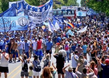 Paro aeronáutico: la CGT consolidó su división por la marcha ante el Congreso