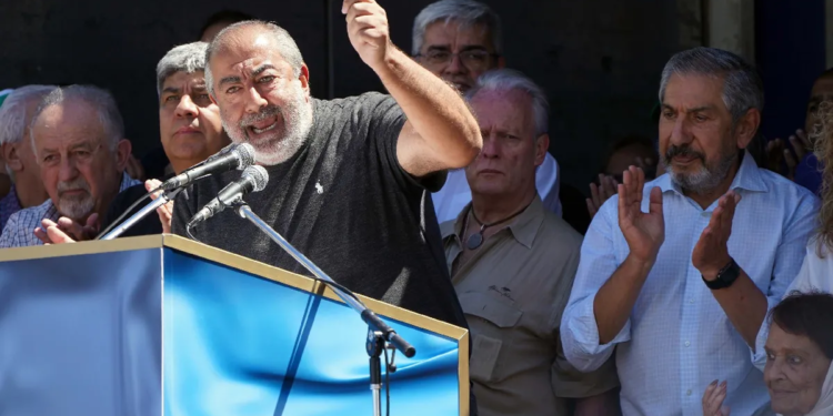 Tras la cumbre, los gremios del transporte amenazaron con convocar a un paro para el 17 de octubre