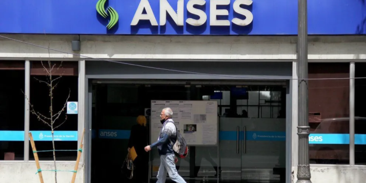 Jubilados de ANSES pueden recibir un crédito de hasta $25 millones