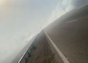 Feroz incendio en Calamuchita: hay cuatro focos activos y el fuego ya alcanzó varias casas