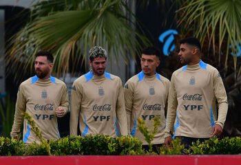 Argentina recibe a la sorprendente Bolivia y Scaloni mueve el banco